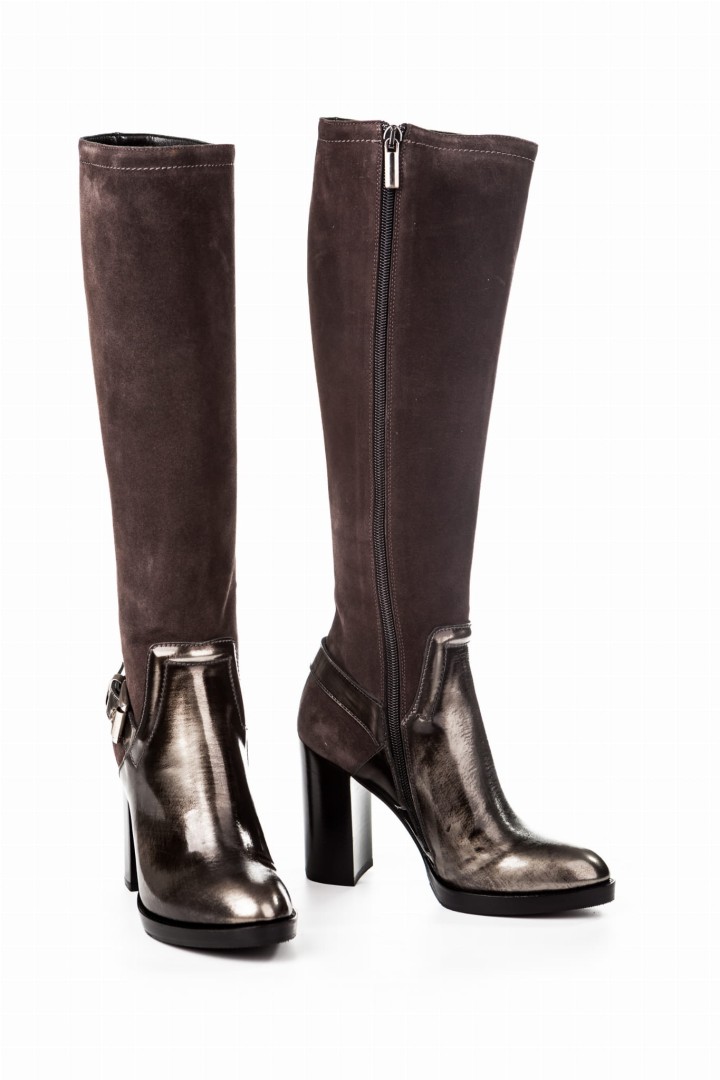 61342430f967663c015280399071c6ae