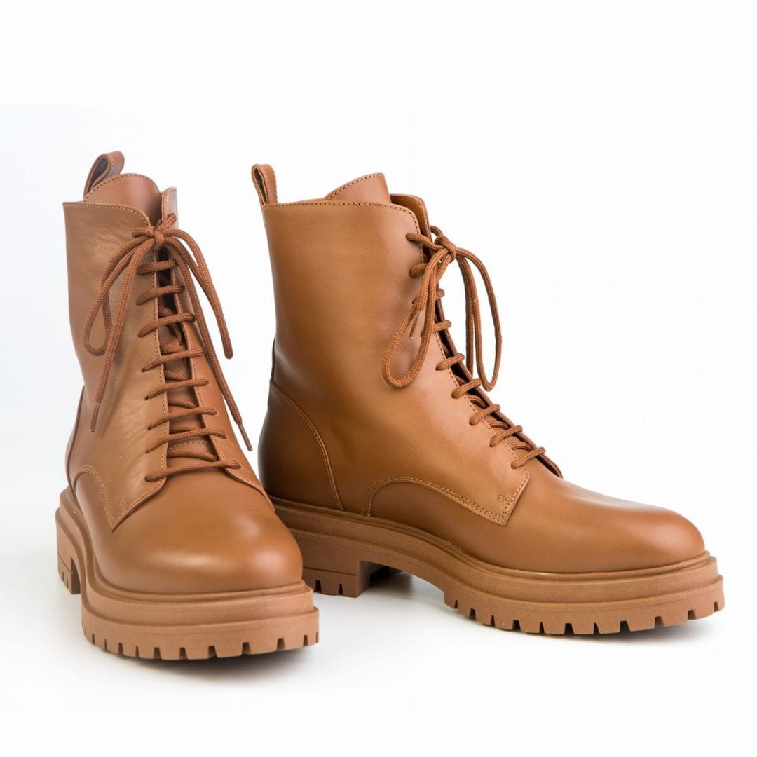 Botki-damskie-wiązane-NAPOLEONI (2).jpg