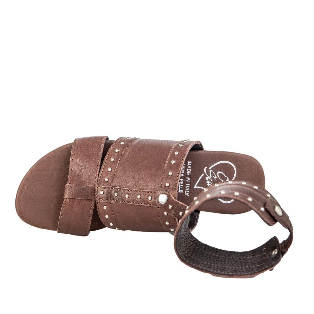 plaskie-brazowe-sandaly-damskie (2).jpeg