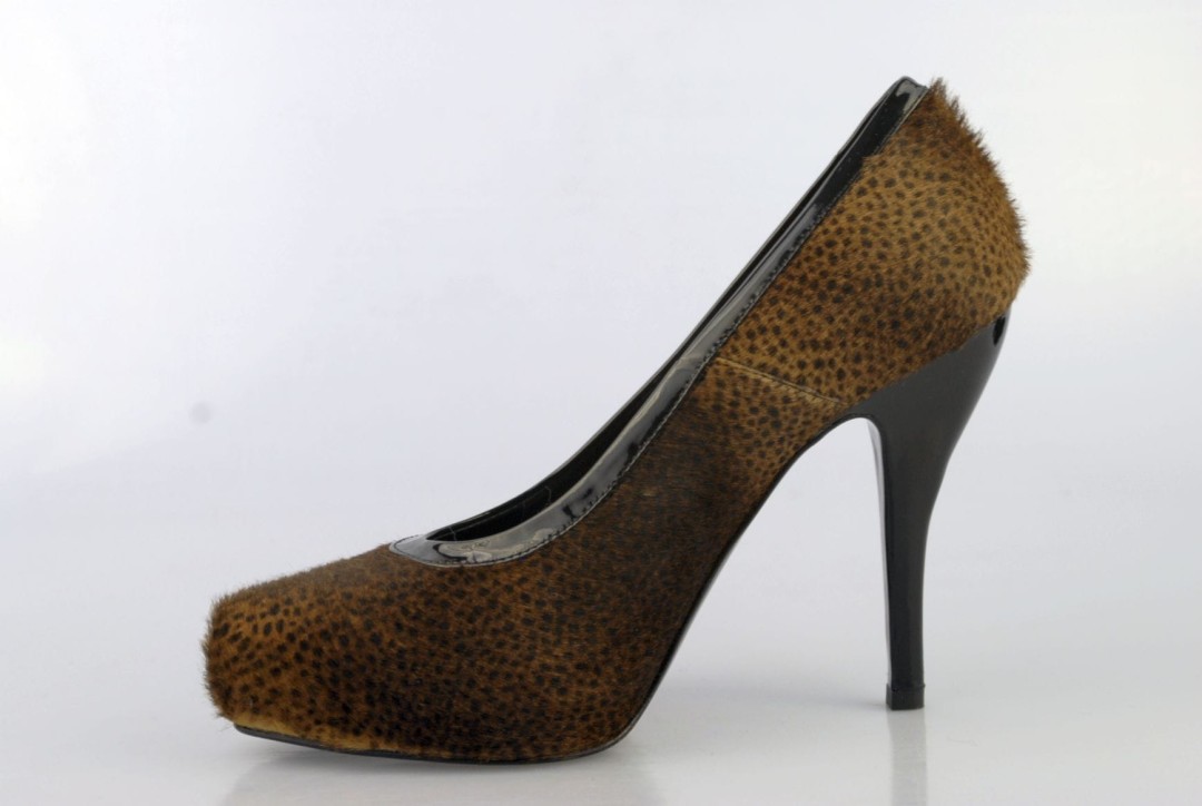 19b72c5059136f8c8376c8c21b960aae